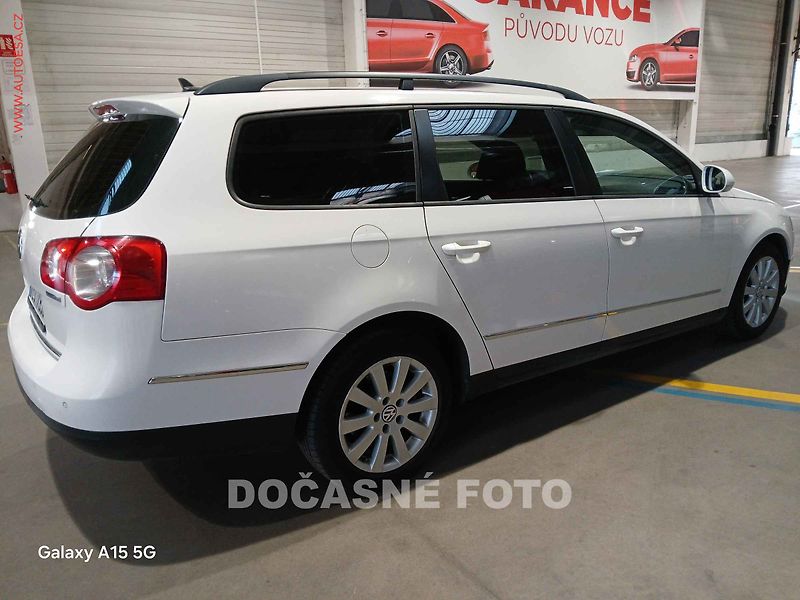 Volkswagen Passat (2008) 1.9., autoAC - fotka 2 z 3