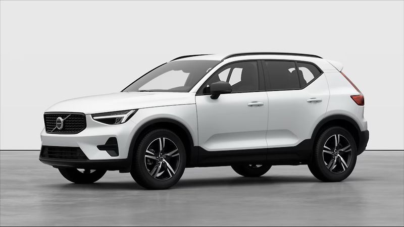 Volvo XC40 (2025) 2,0   B4 PLUS DARK - fotografie inzerátu
