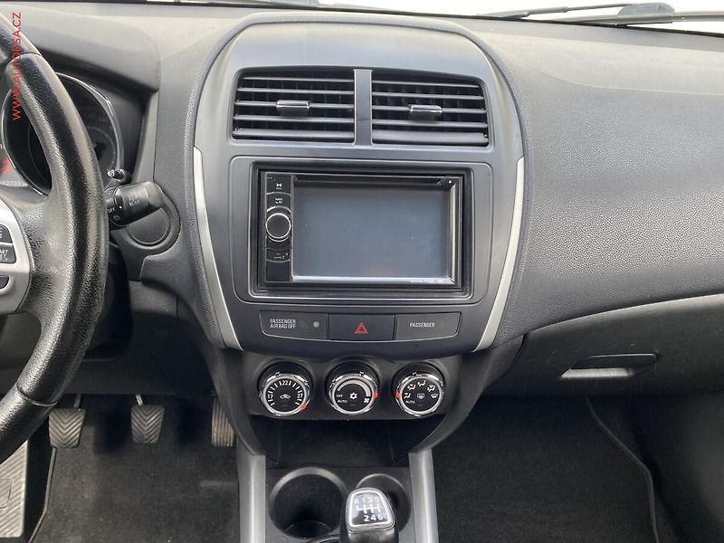 Mitsubishi ASX (2012) 1.8 DI-D, Panor, xenon - fotka 10 z 18