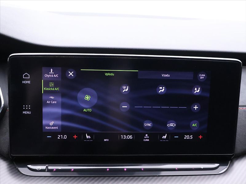 Škoda Octavia 2,0 TDI RS 4x4 DSG First Editi - fotka 23 z 33