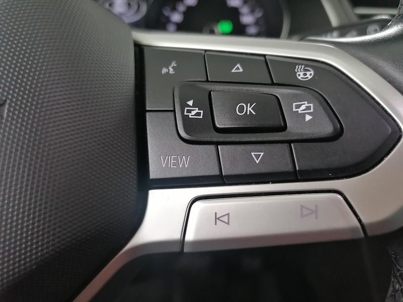 Volkswagen Passat 2,0 TDI DSG ELEGANCE,1.MAJ.ČR - fotka 16 z 16
