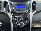 Hyundai i30 1,6 i  Trikolor Komfort - náhled 14