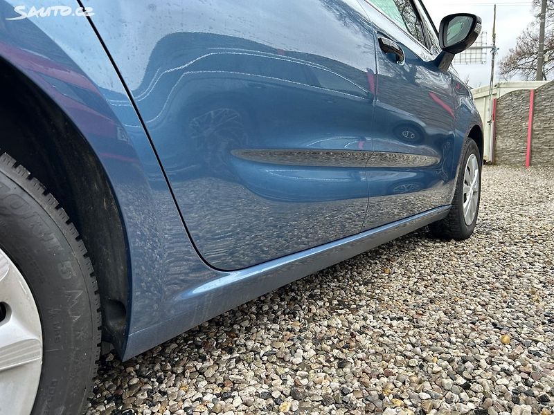 Citroën C4 Picasso (2015) 2.0 HDi 110KW!! PRAVIDELNÝ SER - fotka 30 z 30
