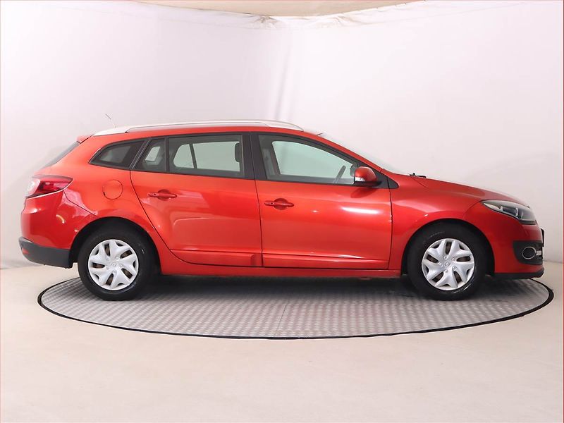 Renault Mégane (2016) 1.5 dCi, Tempomat - fotka 6 z 19