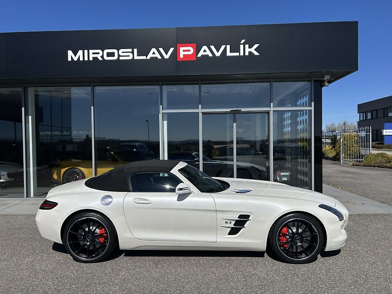 Mercedes-Benz SLS AMG 6.3 V8 Roadster - fotka 5 z 35