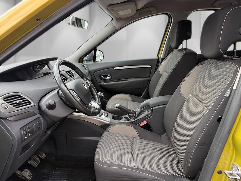 Renault Scénic (2016) 1,2 TCe 85 kW Xmod 1.maj - fotka 13 z 24