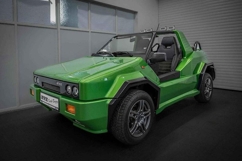 Vydražená Alfa Romeo 2000 GT Veloce, jejímž majitelem byl populární zpěvák Karel Gott.