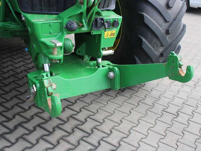 John Deere 7R 330 - fotka 9 z 22