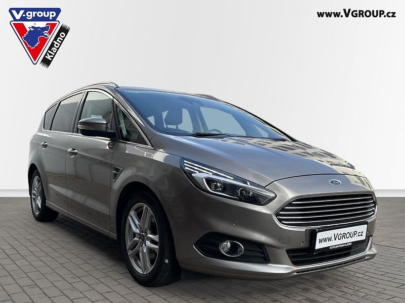 Ford S-MAX (2016) 2.0 TDCi Titanium EAT6 4x4 - fotka 1 z 49