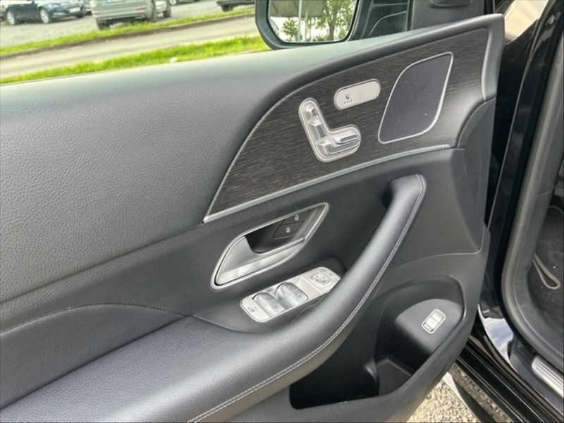 Mercedes-Benz GLE 2,0 300d 4M AT - fotka 11 z 11