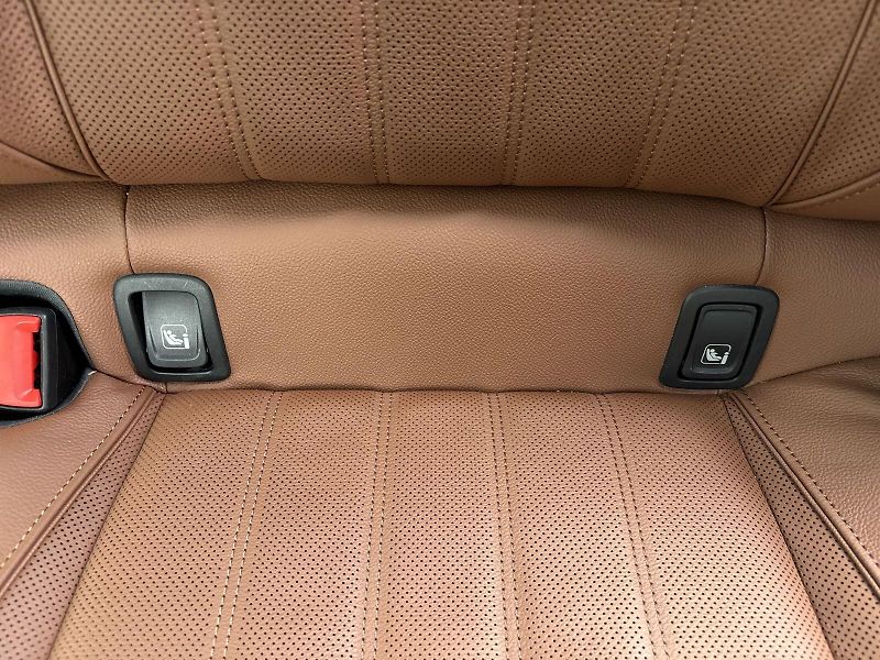 Škoda Superb (2024) Combi 2.0 TDI DSG L&K - fotka 27 z 33
