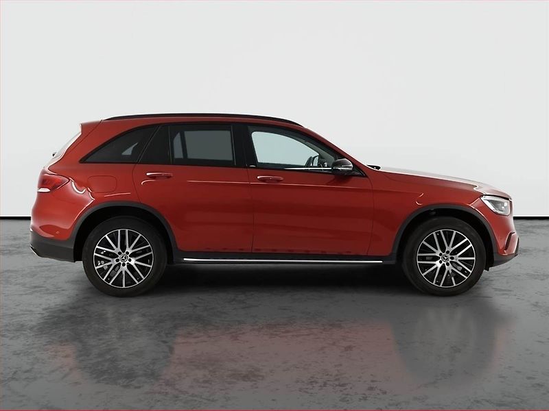 Mercedes-Benz GLC (2022) 300 d 4MATIC - fotka 6 z 24