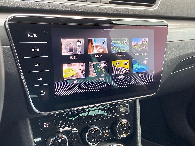 Škoda Superb (2021) 2.0 TDI DSG Style - fotka 14 z 39