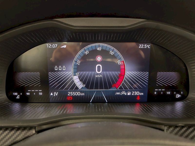 Škoda Scala (2025) 1.0 TSI 85 kW Monte Carlo - fotka 7 z 29