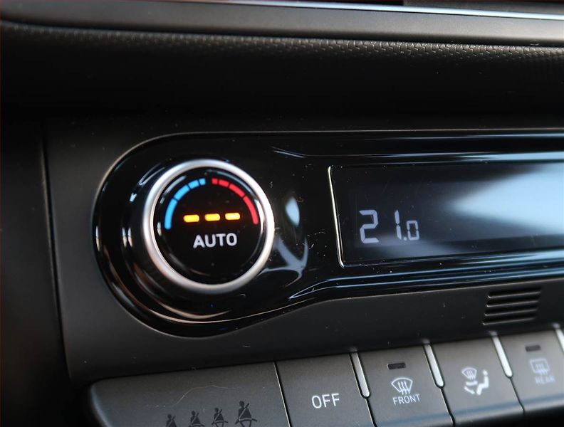 Hyundai Kona (2021) Smart 1.6 T-GDI, Automat - fotka 18 z 20