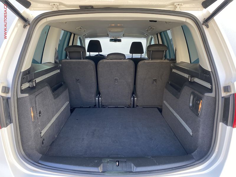 Volkswagen Sharan (2014) 2.0 TDi, Comfortline, DSG - fotka 7 z 21