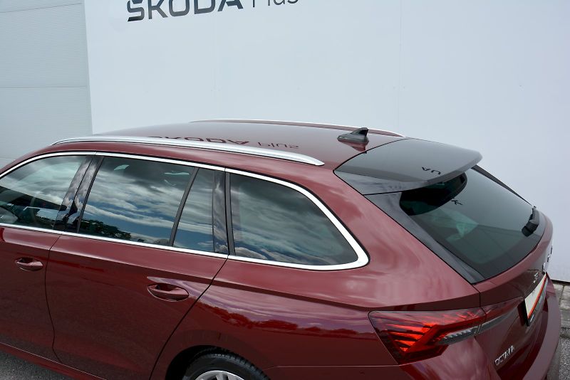 Škoda Octavia (2024) Combi 2.0 TDI 85 kW Top Select - fotka 11 z 30