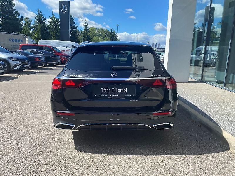 Mercedes-Benz Třídy E (2025) E 300 de 4M kombi-HYBRID demo - fotka 5 z 9