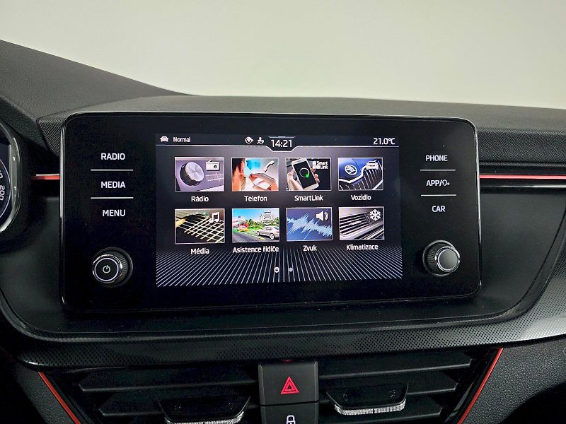 Škoda Scala (2021) 1.5TSi 110kW 6MT MONTE CARLO - fotka 14 z 33