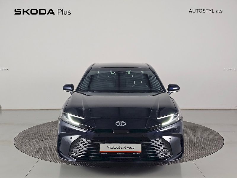 Toyota Camry (2025) 2.5 HEV 230k PRESTIGE - fotka 4 z 30