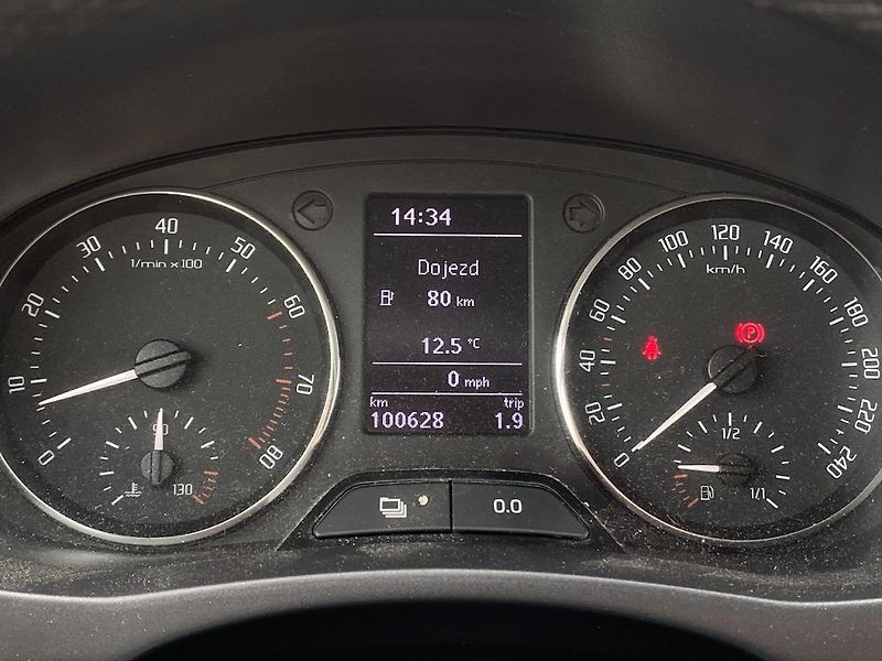 Škoda Fabia 1.2TSi, ČR, manual, 2x kola - fotka 11 z 15