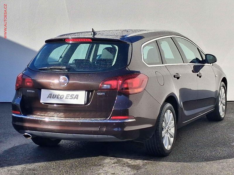 Opel Astra (2015) 2.0 CDTi, 2.maj,ČR, AC - fotka 4 z 16