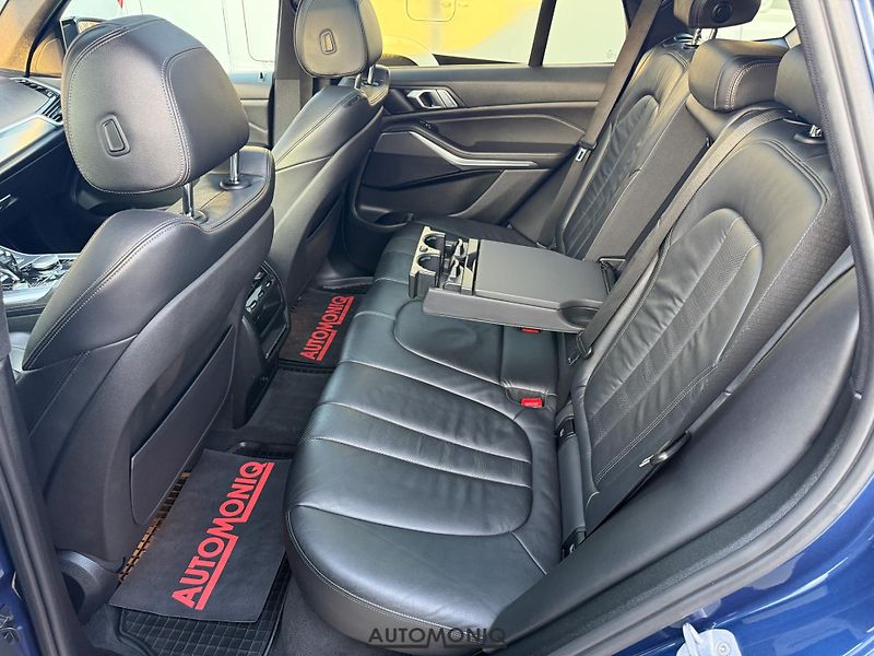 BMW X5 (2020) xDrive30d M Sport Vzduchový p. - fotka 16 z 32
