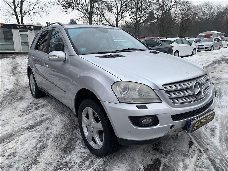 Mercedes-Benz Třídy M 4,0 CDI - fotka 3 z 21