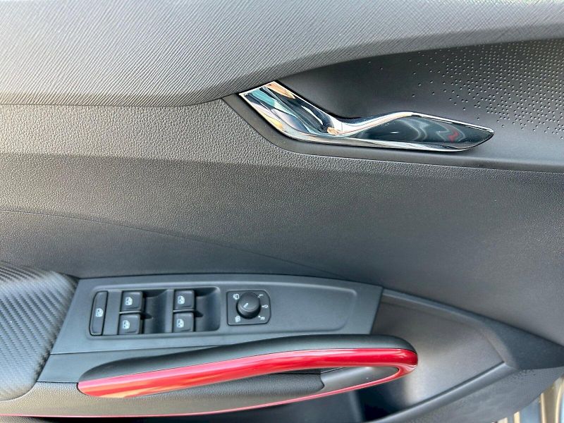 Škoda Fabia (2025) Monte Carlo 1.0 TSI 85 kW - fotka 16 z 32