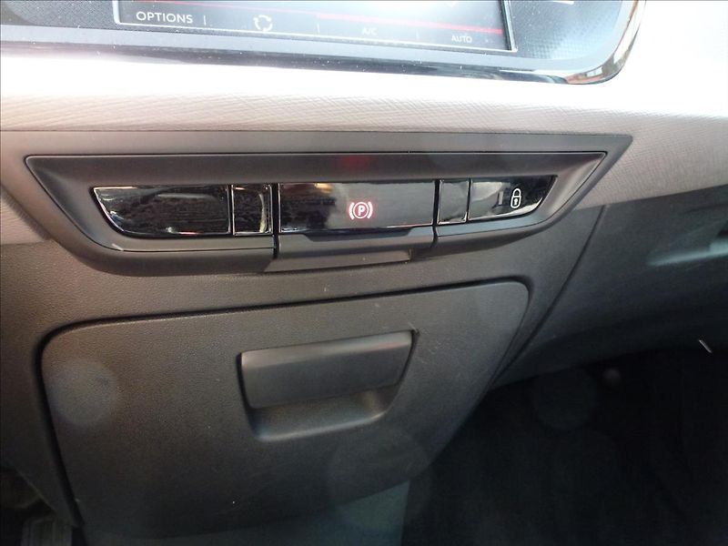 Citroën C4 Picasso 1,2 PureTech 130 6MAN Turbo Od - fotka 38 z 55