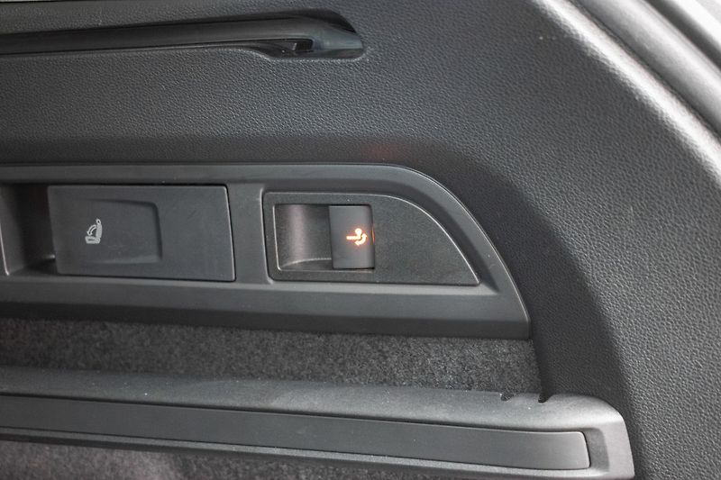 Škoda Kodiaq TDI 147kW L&K*TAŽNÉ*WEBASTO*ČR - fotka 49 z 52