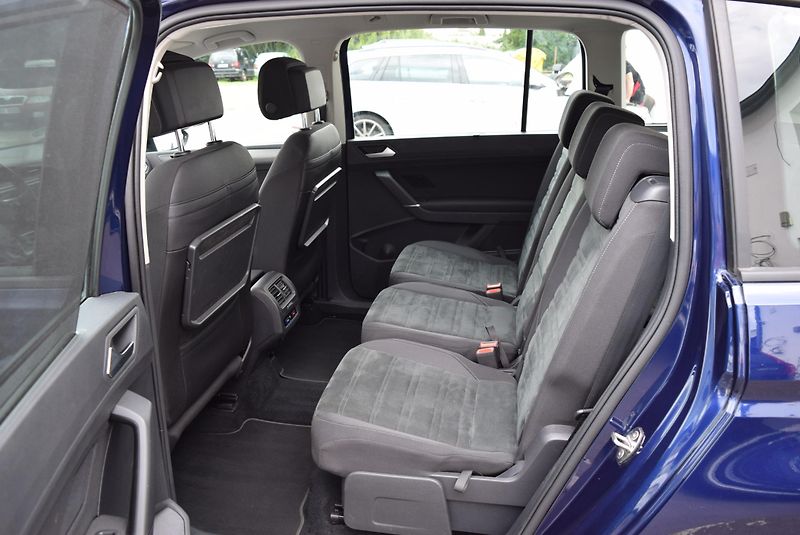 Volkswagen Touran (2018) 1.4TSI 110kw CLBMT 7MÍST NAVI - fotka 13 z 49