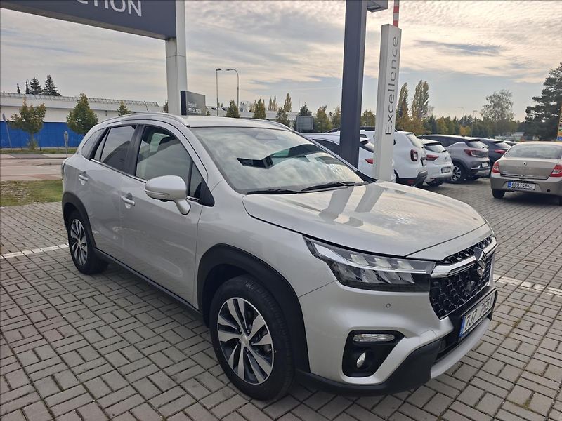 Suzuki S-Cross 1,4 BoosterJet Hybrid  4x4 Ele - fotka 8 z 21