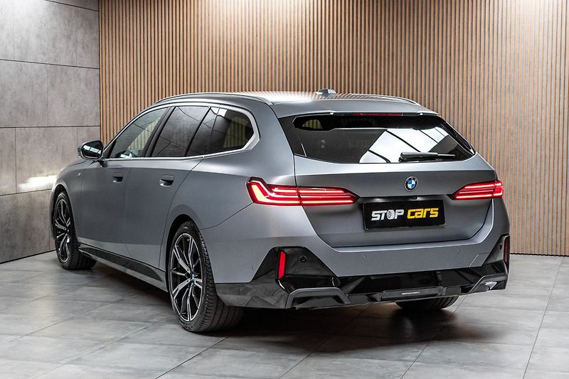 BMW Řada 5 540d xDrive ///M*HK*ČR*ZÁRUKA - fotka 4 z 55