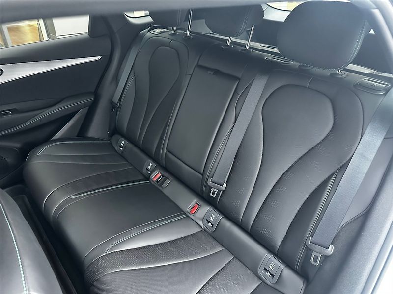 BYD Seal 6 (2025) 1,5   DM-i Touring COMFORT - fotka 14 z 18