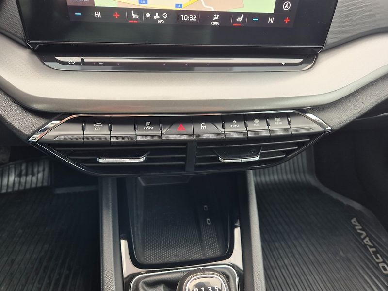 Škoda Octavia (2021) 2.0 TDI Odpočet DPH TOP VYBAVA - fotka 21 z 28