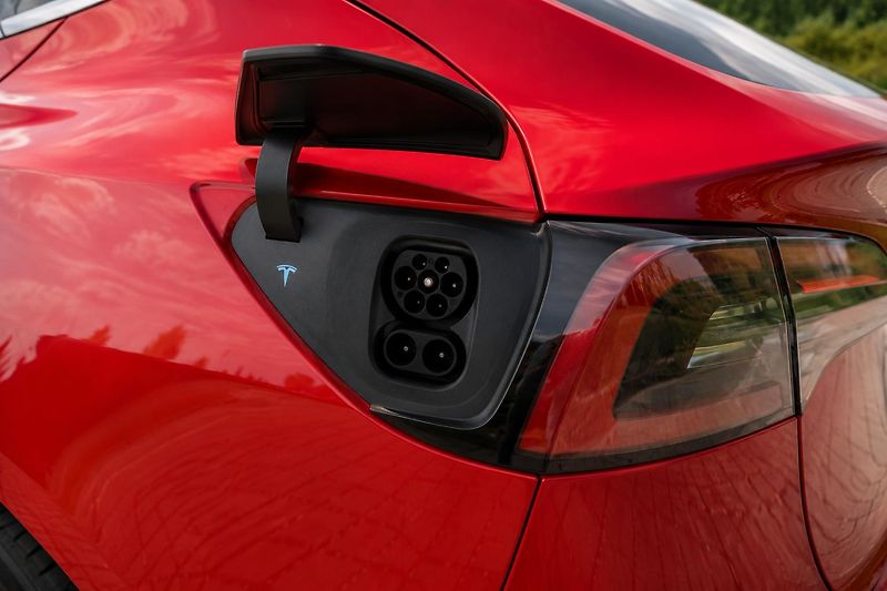Tesla Model 3 (2020) LR AWD | DPH | 1. maj. ČR - fotka 9 z 19