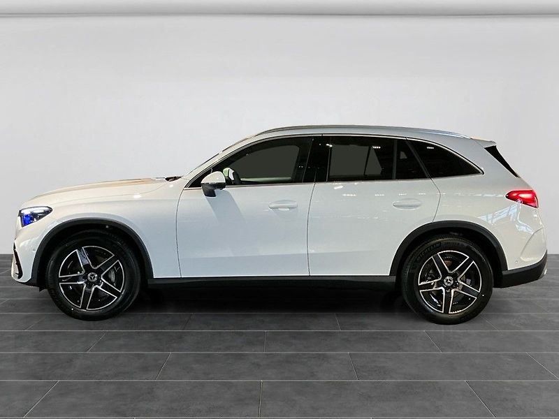 Mercedes-Benz GLC 220d 4Matic, DISTRONIC, - fotka 3 z 9