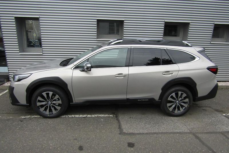 Subaru Outback (2025) 2,5i TOURING MY25.5 - fotka 4 z 62
