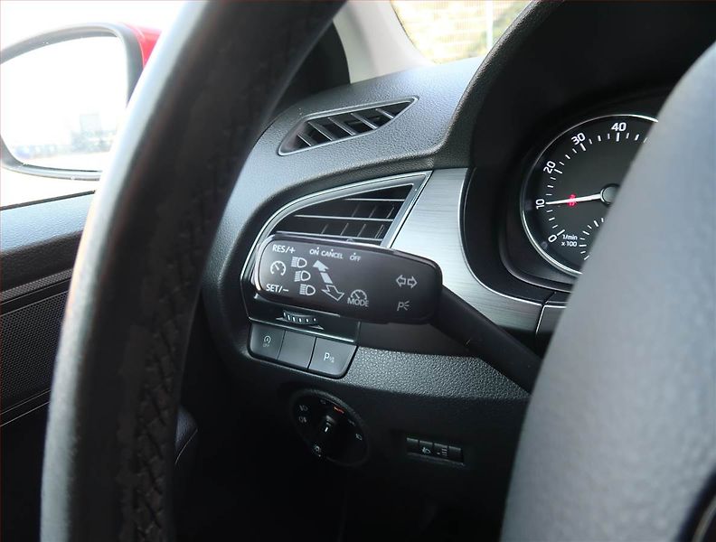 Škoda Fabia (2018) Style 1.0 TSI, ČR,1.maj - fotka 16 z 25