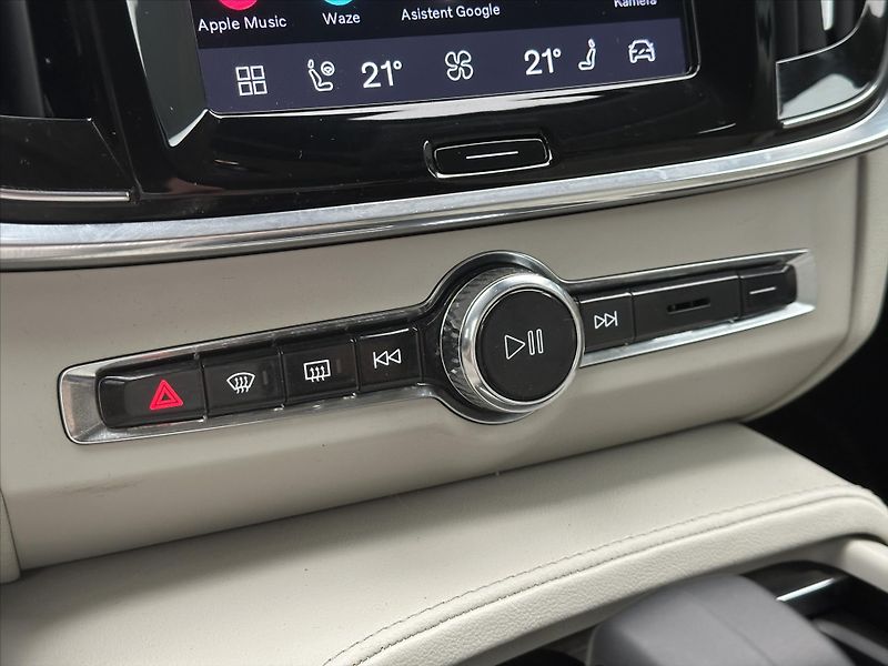 Volvo S90 2,0 B5 184kW CZ DPH - fotka 28 z 41