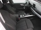 Audi A4 (2017) 2.0 TDI, 4X4, Automat - náhled 9
