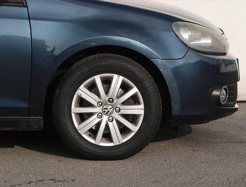 Volkswagen Golf (2011) 1.2 TSI, Tempomat - fotka 14 z 17
