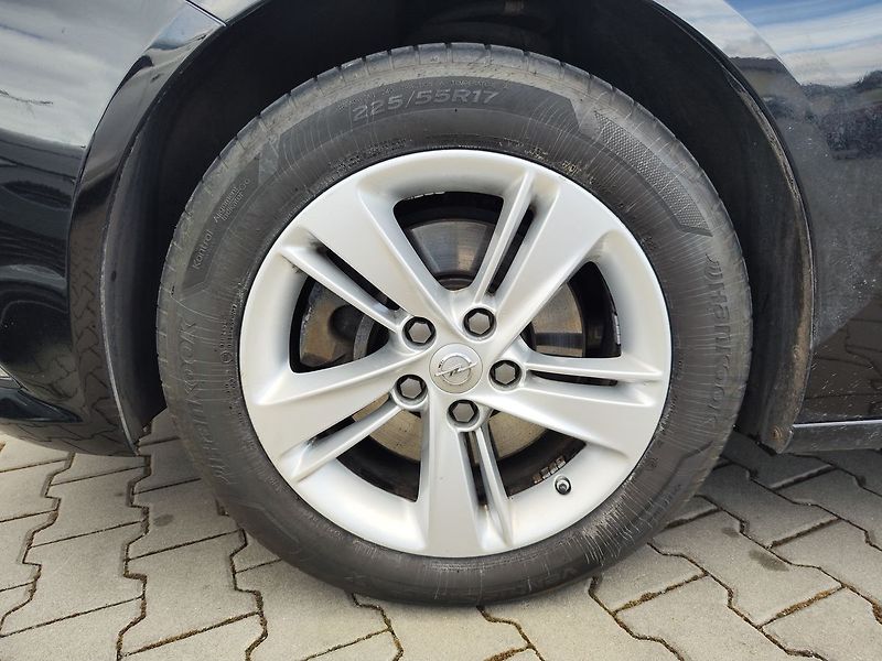 Opel Insignia 2.0 CDTi/125kW Inovation AT - fotka 29 z 34