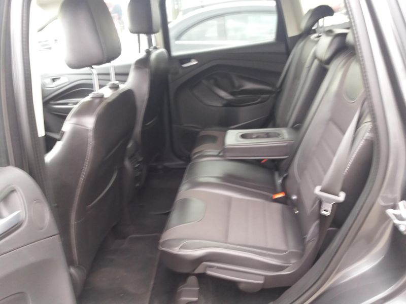 Ford Kuga 2.0TDCi,110kW,TAŽNY,SERV.KNÍŽK - fotka 12 z 18