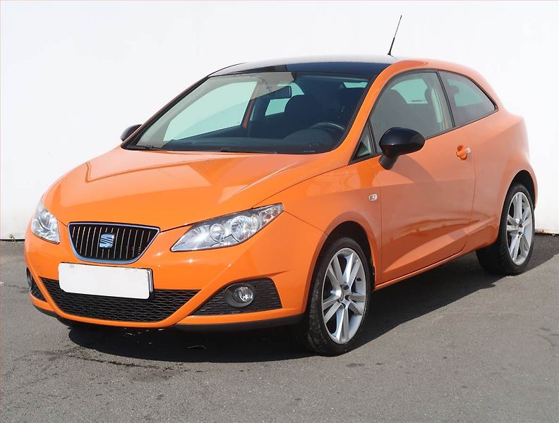 Seat Ibiza (2010) 1.6 i 16v, ČR,1.maj - fotka 2 z 17