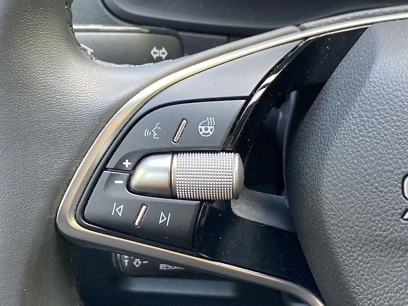 Škoda Karoq (2025) 1.5 TSI Top Selection - fotka 23 z 34
