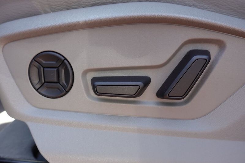 Audi Q7 3,0TDi 210kW S-Line, Soft clos - fotka 10 z 34