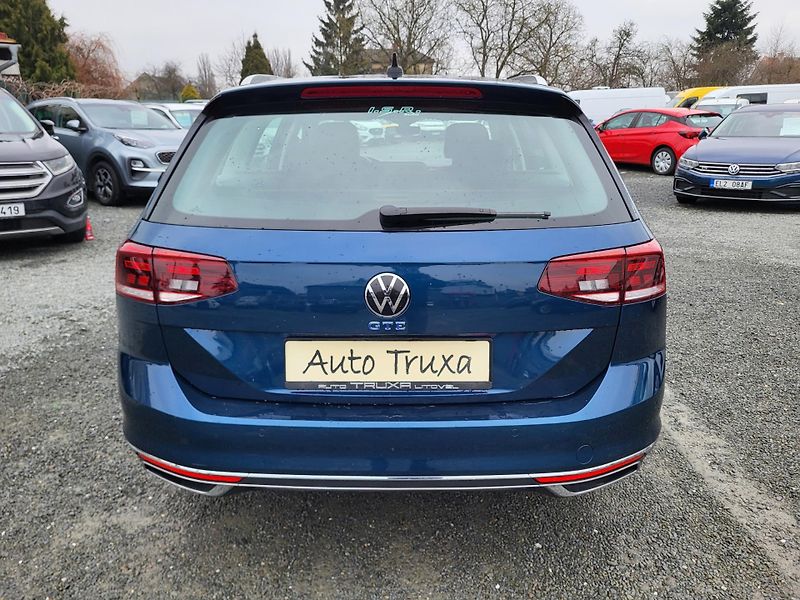 Volkswagen Passat 1.4 TSI PHEV GTE DSG HYBRID - fotka 35 z 46