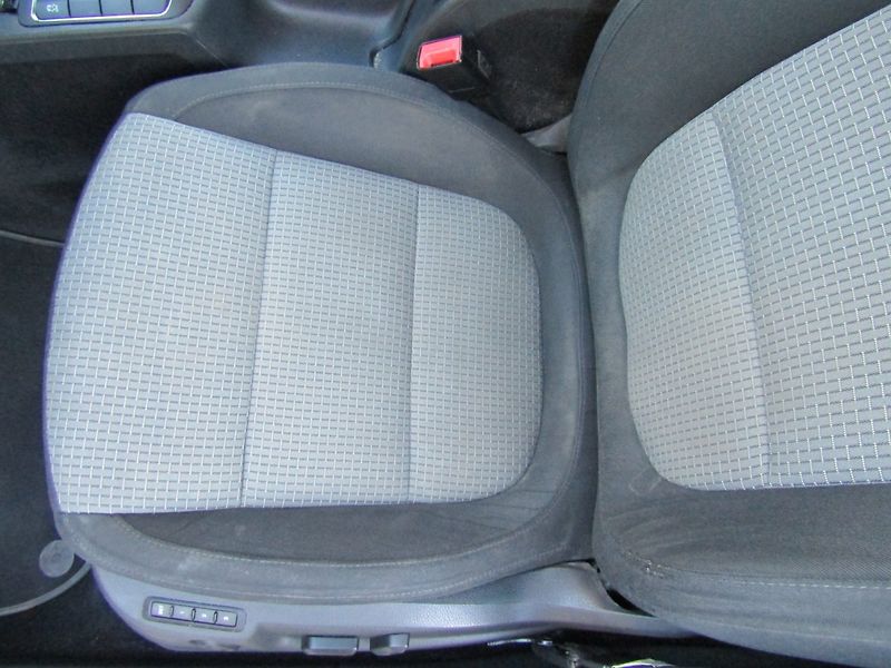 Škoda Superb (2011) 2.0 TDI 103kW  BEZ KOROZE - fotka 21 z 41